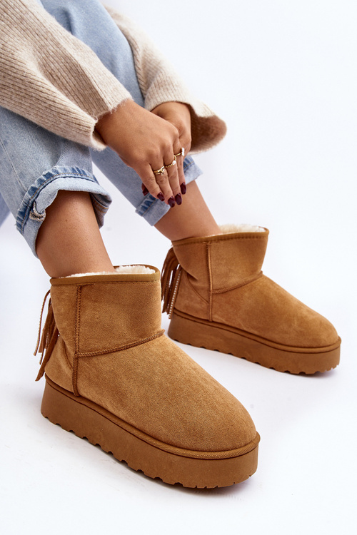 Women's snow boots on a chunky platform with tassels Camel Lirico