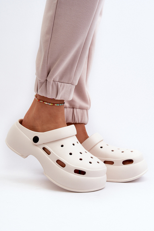 Klapki Damskie Piankowe Białe Na Masywnej Podeszwie Danollia