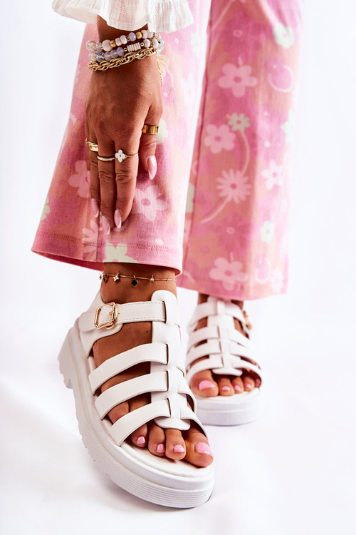 Fashionable Sandals With Straps White Malien