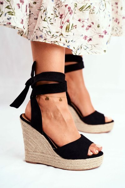 Women's Sandals On Wedge Laced Black Belleza