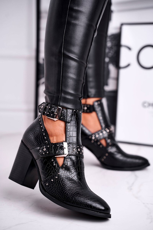 Women’s Boots With Cut Out Croco Black Aria