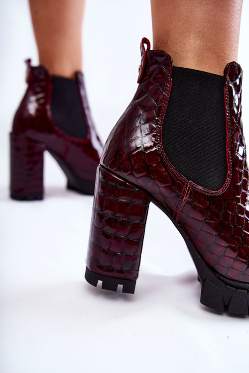 Lacquered boots Snake pattern on a post Maroon Eldey