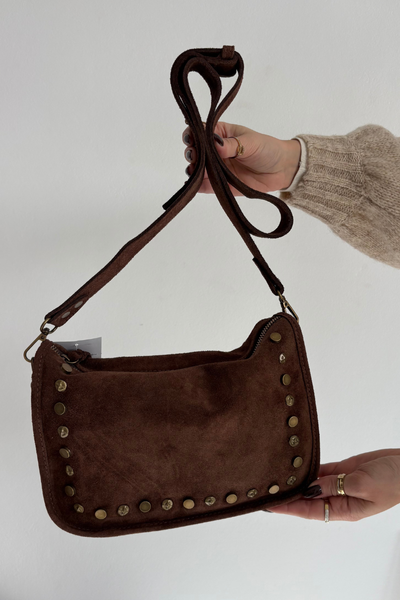 Zamszowa Torebka Zdobiona Dżetami Brązowa Savra