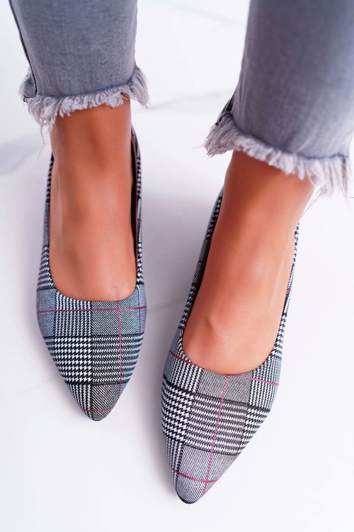 Women's Black Colia Checkered Pumps