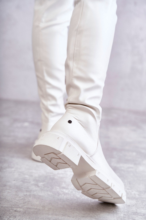 Leather Boots Over the knee On Flat Heel GOE KK2N4022 White