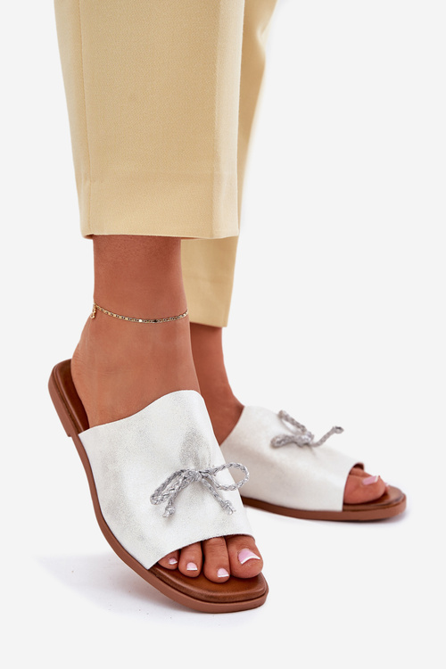 Women's sandals on flat heel with decorative tying silver Norela