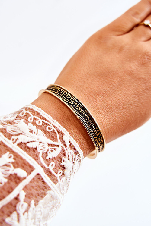 Women's Slip-on Bracelet With Embossing Black Gold
