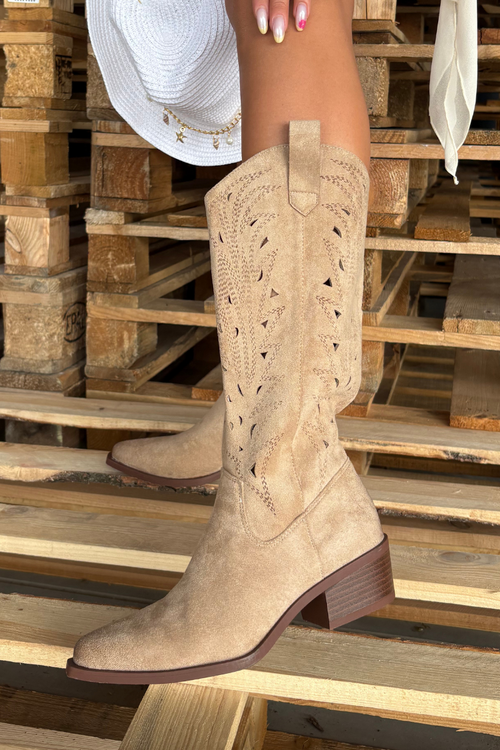 Cowboy Boots With Perforated Pattern On Low Heel Beige Selirae