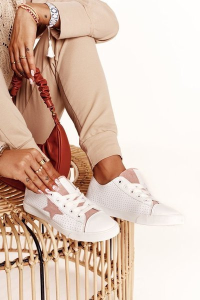 Women's Leather Sneakers With A Star BIG STAR DD274691 White-Pink