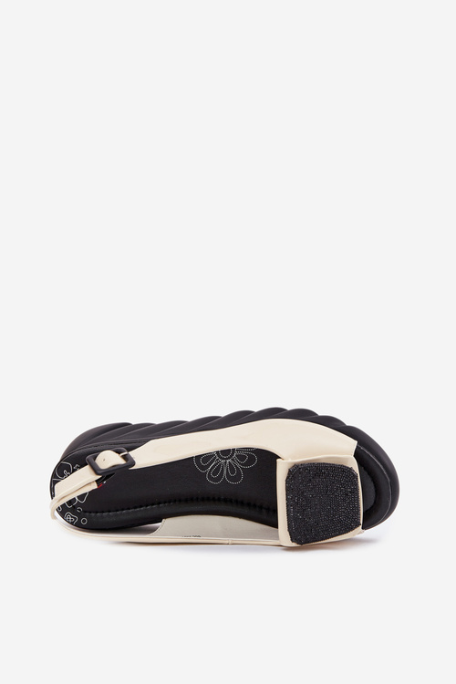 Lakierowane Sandały Na Koturnie Skóra Naturalna Ozdoba Beżowe Artiker 56C1567