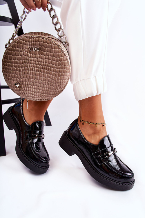 Lacquered Shoes With Silver Ornament Black Hestill