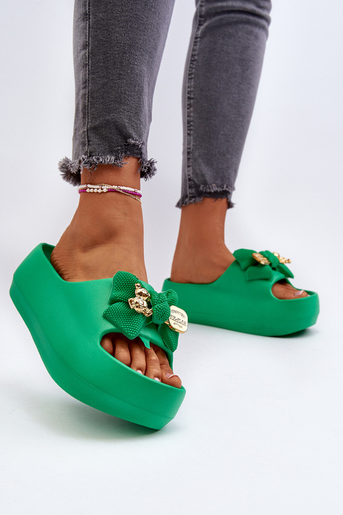 Women's Foam Flip Flops with Green Bow Salessa