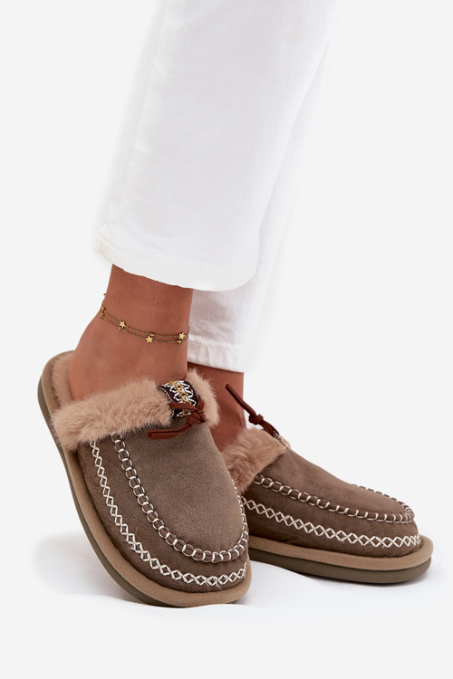 Women's slippers with fur and embroidery Green Perivelle