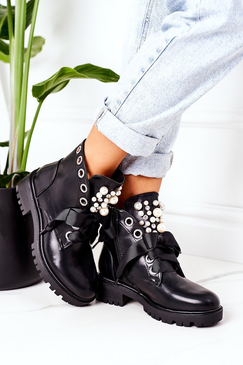 Insulated Boots With Pearls Black Perla