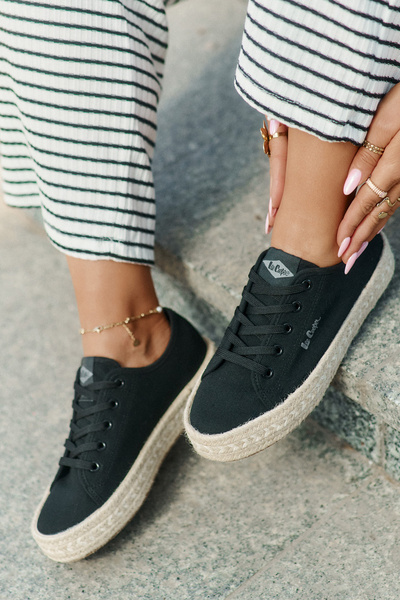 Ladies Sneakers With Braiding Lee Cooper LCW-25-44-3216 Black