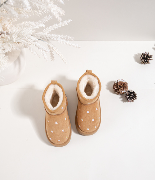 Children's snow boots decorated with flowers Camel Gracina