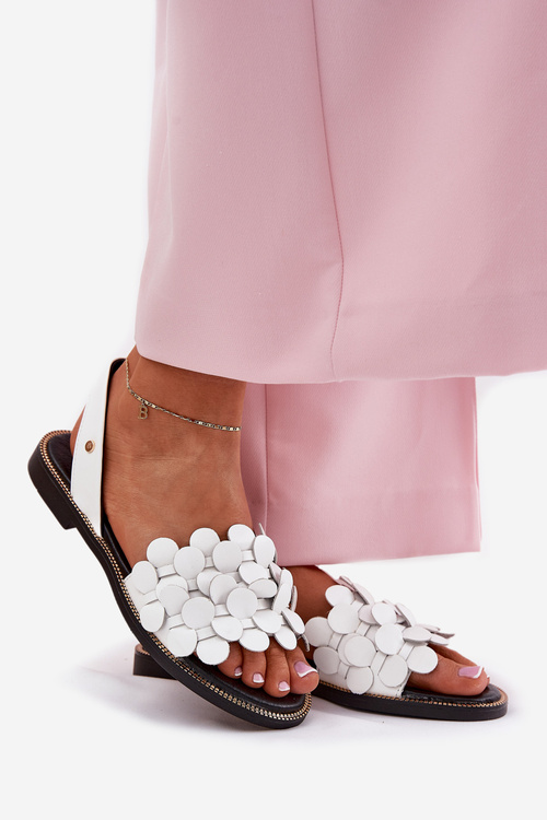 Leather sandals on flat heel white Zazoo 40425