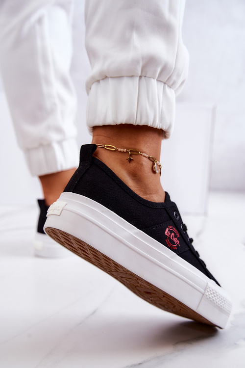 Sneakers On A Platform Lee Cooper LCW-22-31-0835L Black