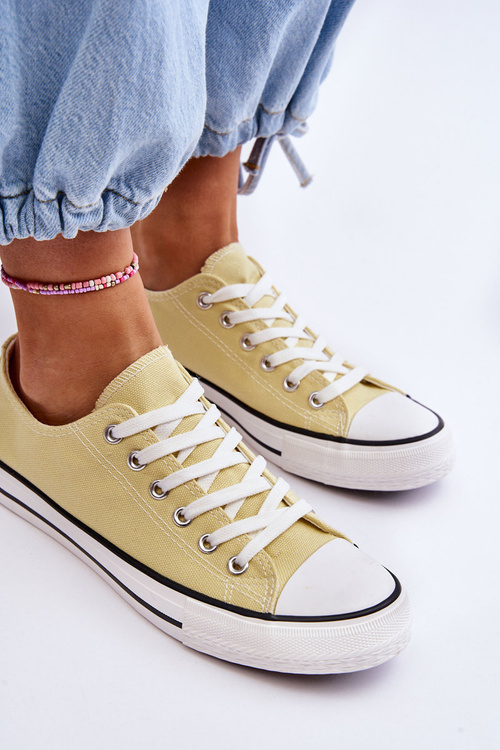 Classic Low Women's Sneakers Yellow Vegas