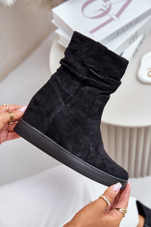 Boots With Ruffled Upper On Hidden Wedge Black Zinradea