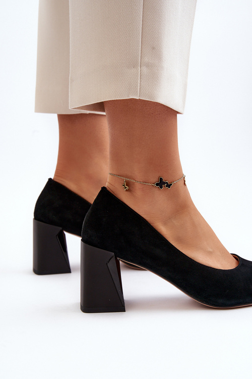 Black Suede Court Shoes with Chunky Heel Alessyndra