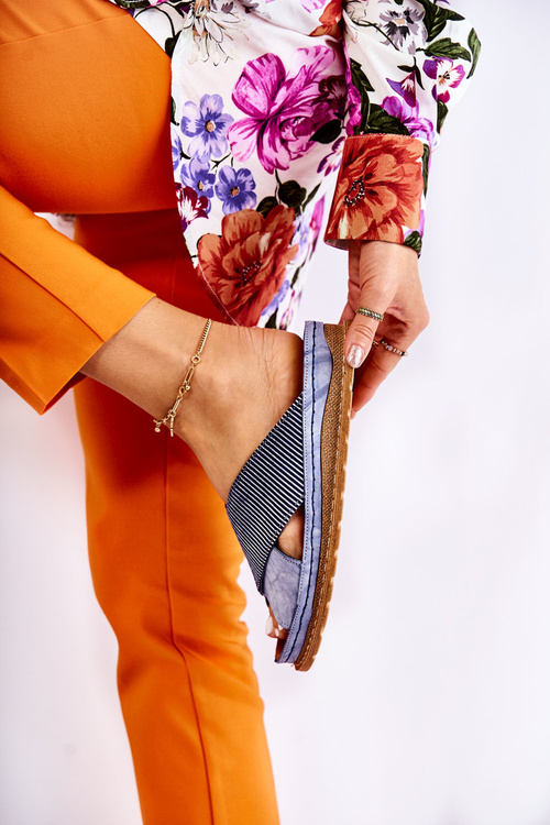 Klapki Skóra Profilowane Niebieskie Maciejka 04986-17