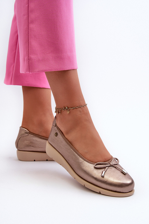 Elegant women's leather ballerina flats by Maciejka P6504-25 in gold