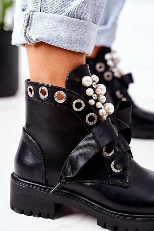 Insulated Boots With Pearls Black Perla
