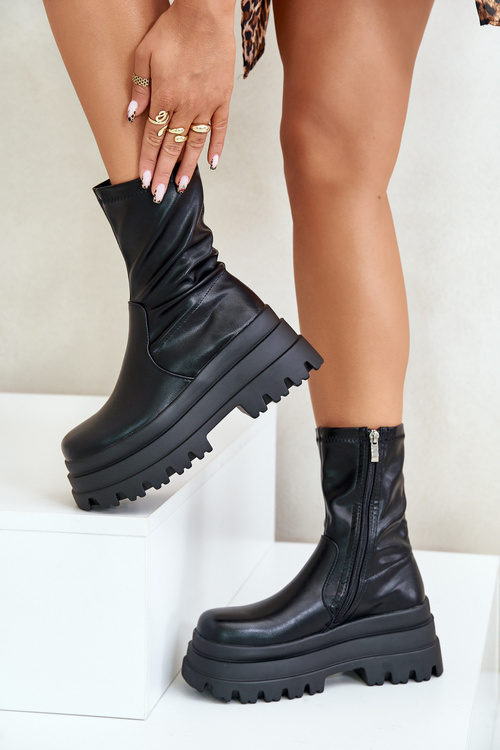 Boots On Massive Platform Black Florinara