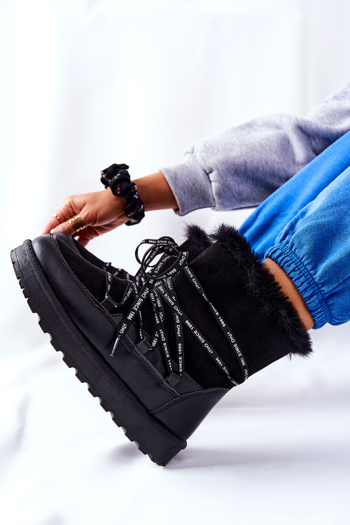 Snow Boots Fleece-Lined On A Platform Black Salemi