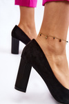 Suede Pumps On A Fashionable Heel Black Estellia