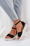 Lightweight platform sandals with a delicate wedge black Gillifia