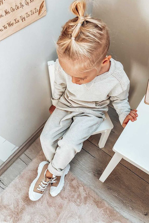 Children's Sneakers On A Platform Beige Travel Time