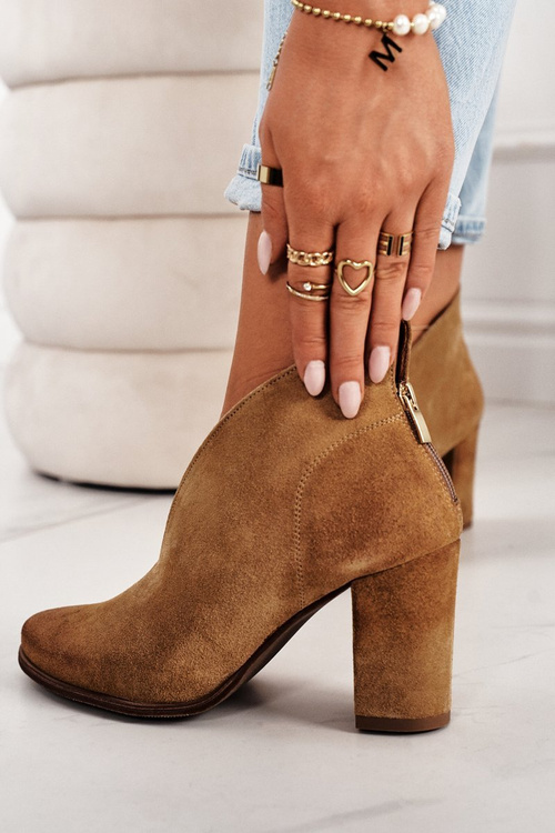 Suede Boots On A Post With A Cut Out Exquisite 1231 Camel