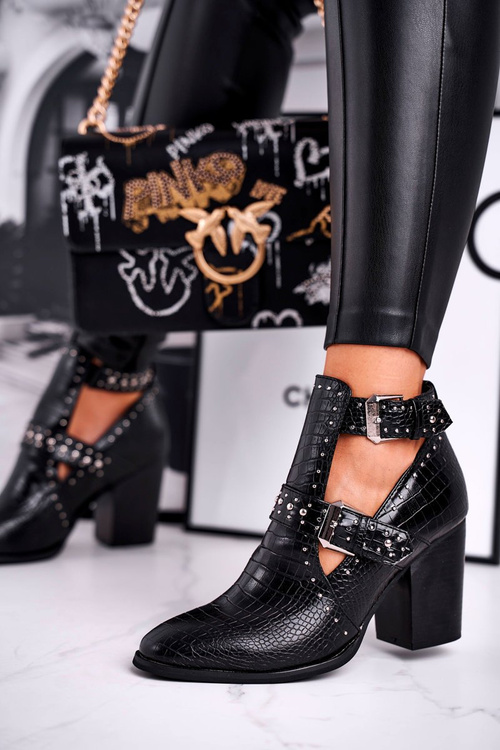 Women’s Boots With Cut Out Croco Black Aria