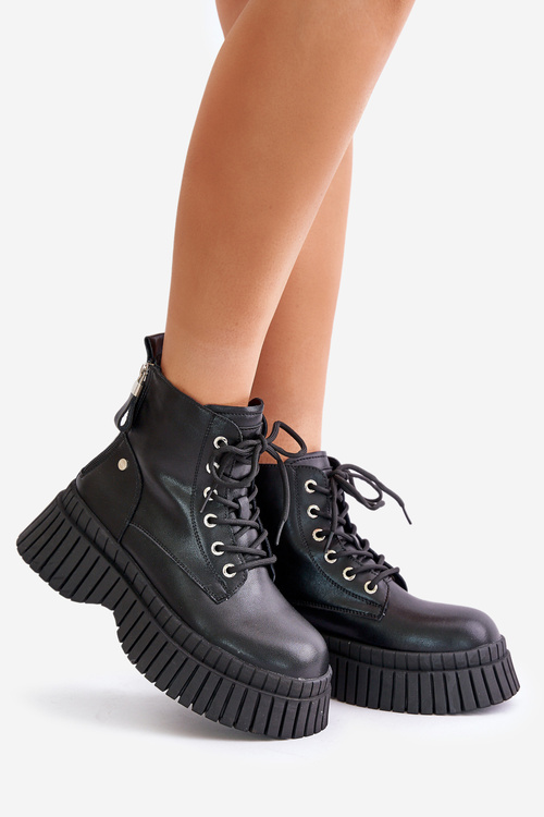 Warm Leather Ankle Boots with Chunky Sole GOE OO2N4126 Black