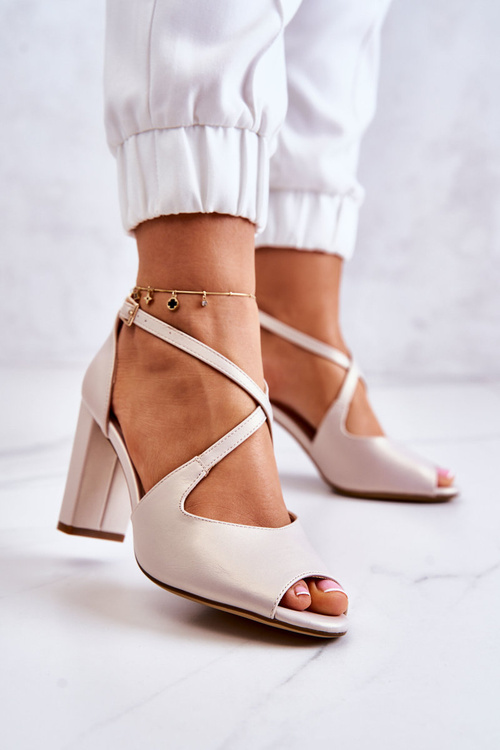 Leather Sandals On A Bar Beige Lorita