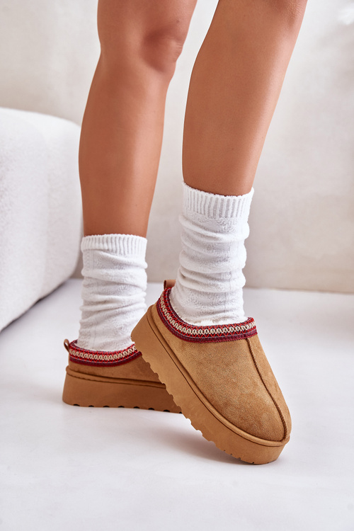 Women's Snow Boots On Platform Insulated With Fur Camel Remenia