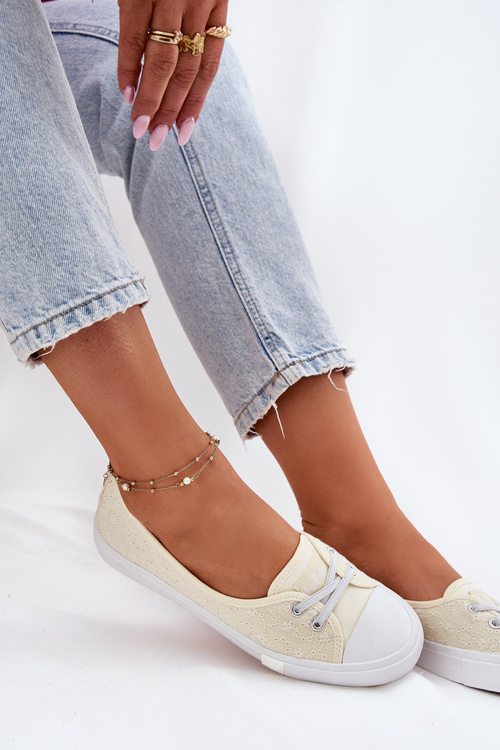 Ladies Sneakers With Embroidery Lee Cooper LCW-25-31-3445L Beige