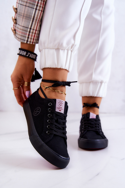 Tenisówki Damskie Materiałowe Czarne Cross Jeans JJ2R4049C