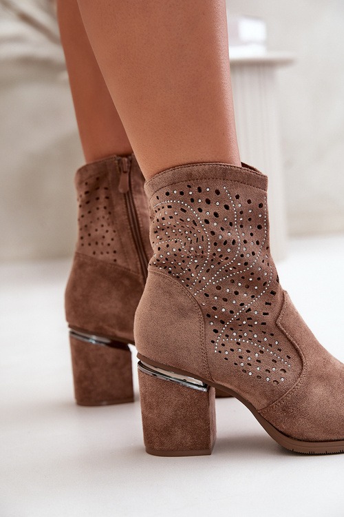 Damskie Zdobione Botki Z Eko Zamszu Na Słupku Brązowe Ażurowe S.Barski HY42-029