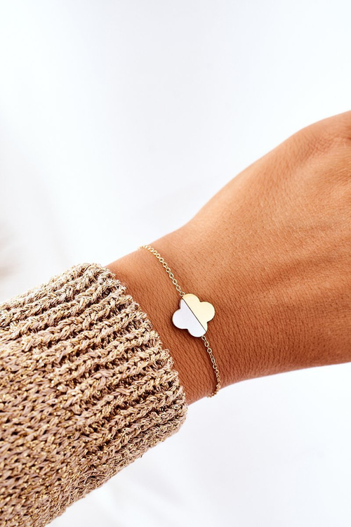 Chain Bracelet With A Clover Gold