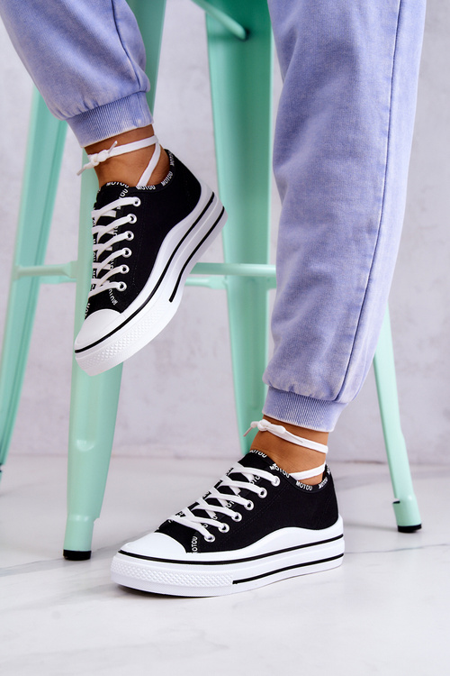 Women's Tied Sneakers Black Menifee