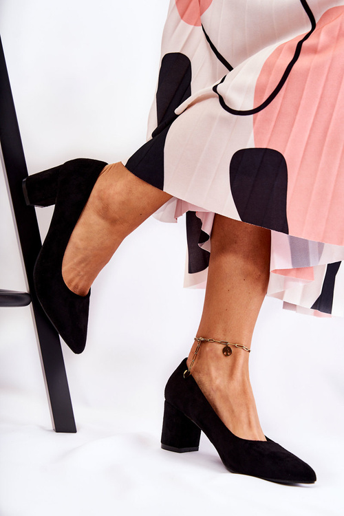 Classic Suede Pumps On A Heel Black Lency