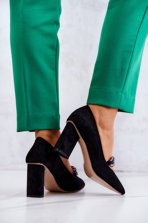 Suede Pumps With A Chain Black Alamoss