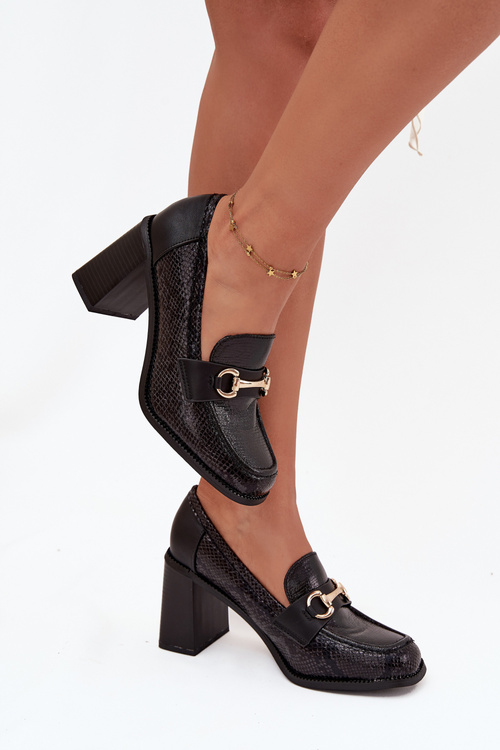 Women's Low Shoes with Heels with Embossing and Gold Detail Black Novella