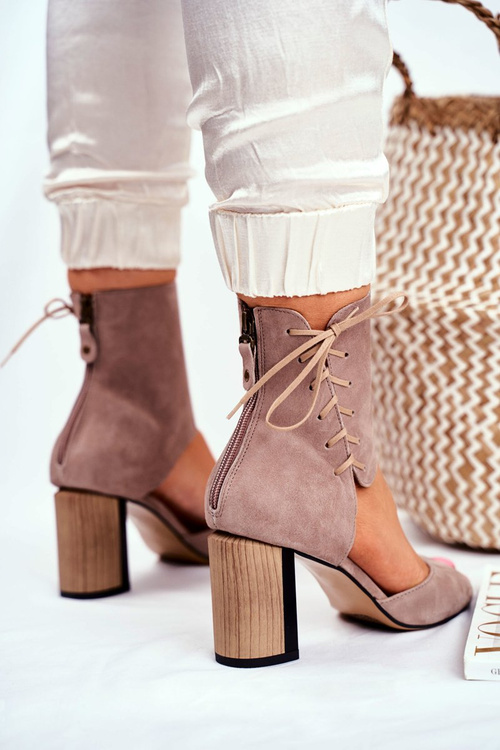 Women’s Sandals On High Heel Maciejka Leather Beige 04122-04