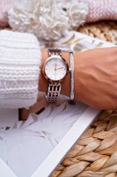 Odcienie szarości i srebra