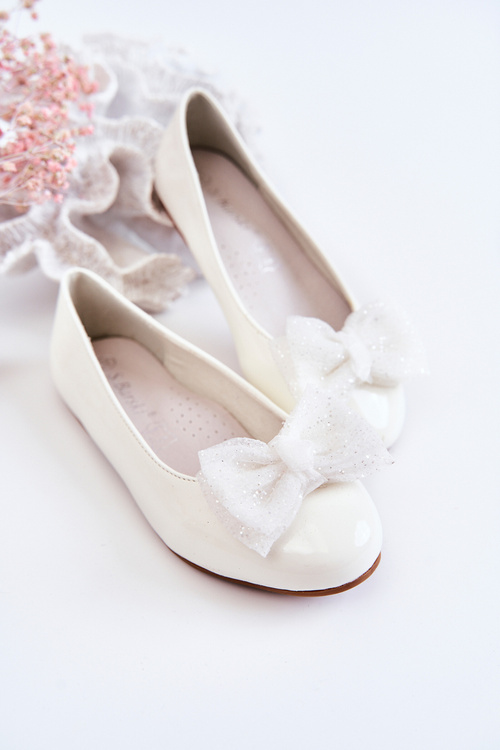 Balerinki Dziecięce Lakierowane Ozdobna Kokarda Białe Zolly