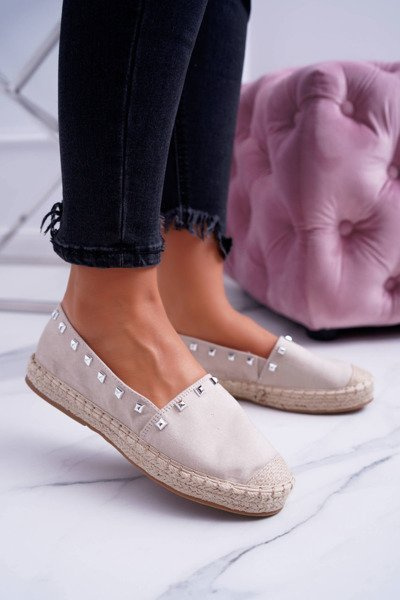 Beżowe Wsuwane Espadryle z Ćwiekami Lydie